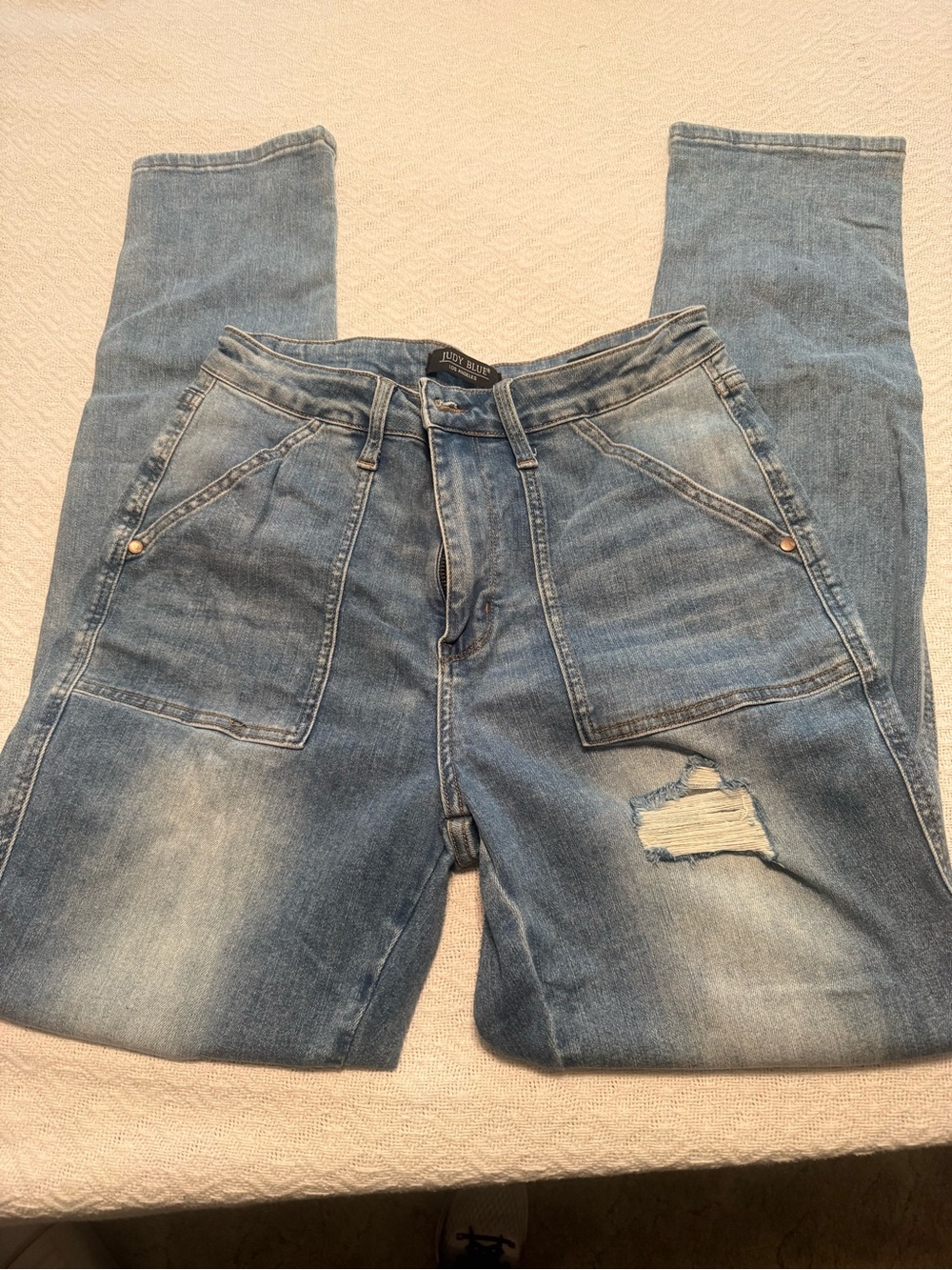 Judy Blue Light Blue Distressed Boyfriend Jeans NWOT 13/31